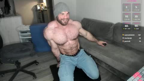 Snapshot of l0v35_2_5p00g3 chatting on May 18, 4:07 am l0v35_2_5p00g3 online show from May 18, 4:07 am