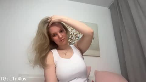 lina online show from April 19, 6:21 pm