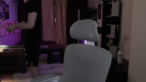 Snapshot of l1onkennedy chatting on March 17, 6:55 pm l1onkennedy online show from March 17, 6:55 pm