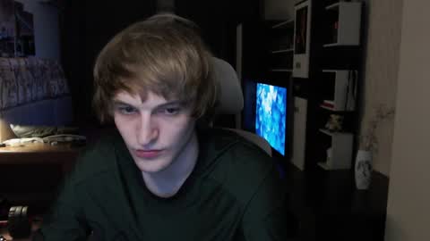 Snapshot of l1onkennedy chatting on April 6, 8:21 pm l1onkennedy online show from April 6, 8:21 pm