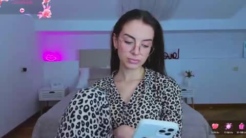 Margo  online show from September 30, 9:09 pm