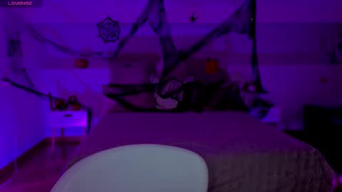 Margo  online show from November 1, 8:33 pm