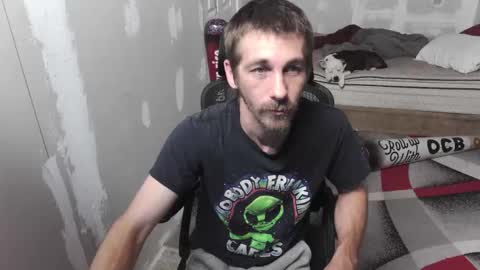 Snapshot of l1v1nth3dr3am chatting on September 25, 3:10 am l1v1nth3dr3am online show from September 25, 3:10 am