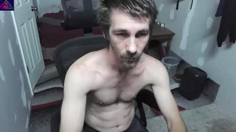 Snapshot of l1v1nth3dr3am chatting on November 3, 8:37 am l1v1nth3dr3am online show from November 3, 8:37 am