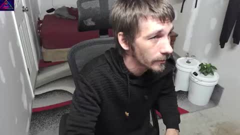 Snapshot of l1v1nth3dr3am chatting on November 4, 3:27 am l1v1nth3dr3am online show from November 4, 3:27 am