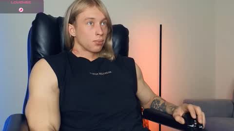 Adonis online show from November 4, 6:12 am