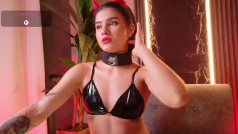 Snapshot of la_diabla_111_ chatting on September 9, 7:35 pm Karime online show from September 9, 7:35 pm