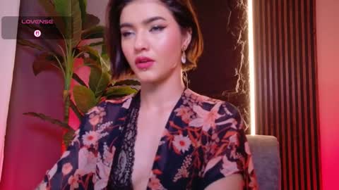 Snapshot of la_diabla_111_ chatting on October 8, 12:03 pm Karime online show from October 8, 12:03 pm