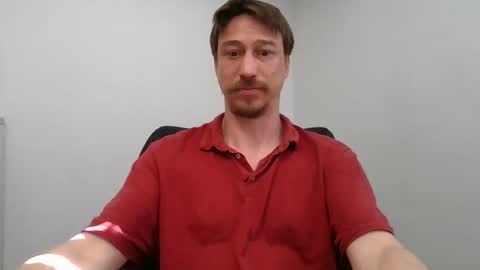 labelette007 online show from April 10, 1:38 pm