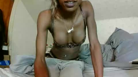 Bella online show from January 12, 10:15 pm