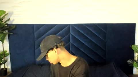 Snapshot of labrinthteasing chatting on February 15, 12:14 pm labrinthteasing online show from February 15, 12:14 pm