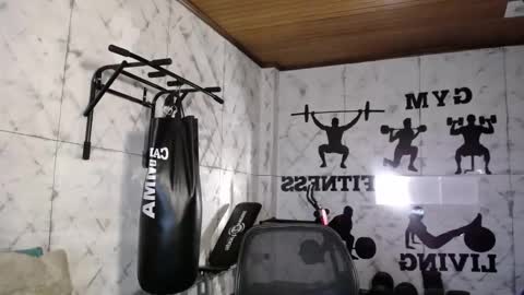 Snapshot of labrinthteasing chatting on February 20, 1:11 pm labrinthteasing online show from February 20, 1:11 pm