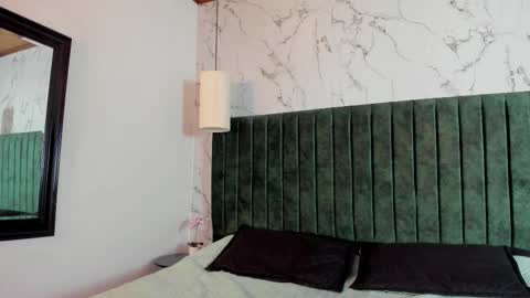 Snapshot of labrinthteasing chatting on March 10, 12:43 pm labrinthteasing online show from March 10, 12:43 pm