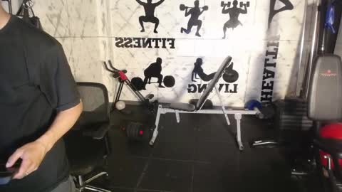 Snapshot of labrinthteasing chatting on March 18, 1:14 pm labrinthteasing online show from March 18, 1:14 pm