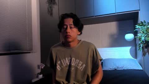 Snapshot of labrinthteasing chatting on March 21, 12:10 pm labrinthteasing online show from March 21, 12:10 pm