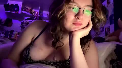 Snapshot of lacedinsin chatting on September 9, 4:56 am lacedinsin online show from September 9, 4:56 am