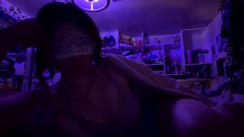 Snapshot of lacedinsin chatting on February 4, 4:07 am lacedinsin online show from February 4, 4:07 am