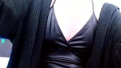 Snapshot of laceyphoenix1 chatting on February 16, 3:24 am Lacey Phoenix online show from February 16, 3:24 am