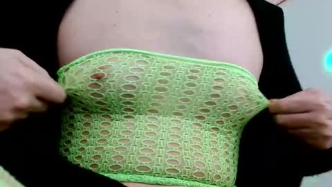 Snapshot of laceyphoenix1 chatting on March 18, 2:37 am Lacey Phoenix online show from March 18, 2:37 am