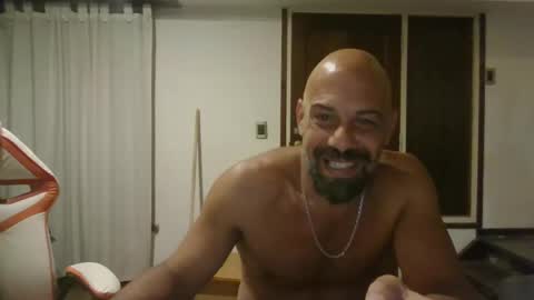 lacmdp online show from December 5, 1:58 am