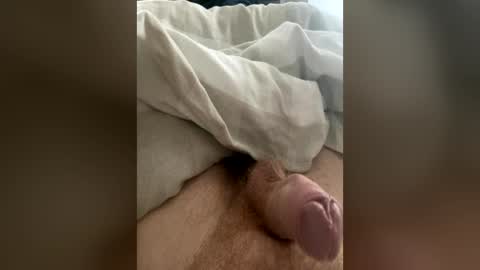 Snapshot of lad199x chatting on June 21, 7:44 am lad199x online show from June 21, 7:44 am