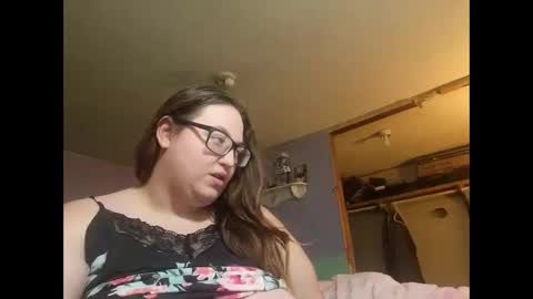 Snapshot of laddybuggie27 chatting on February 25, 1:30 am Laddybuggie27 online show from February 25, 1:30 am