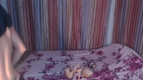 ladiekissesex online show from February 20, 2:35 pm