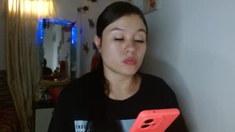 Snapshot of lady724_93 chatting on July 5, 7:54 pm lady724_93 online show from July 5, 7:54 pm