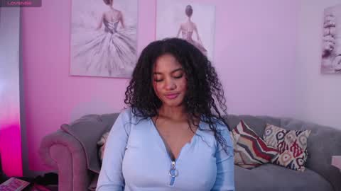 Snapshot of lady_danbury chatting on January 4, 11:59 pm Karla - Instagram lady karla1 online show from January 4, 11:59 pm