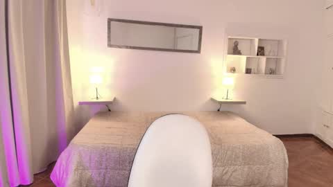 Karla - Instagram   lady karla1 online show from December 20, 1:29 pm