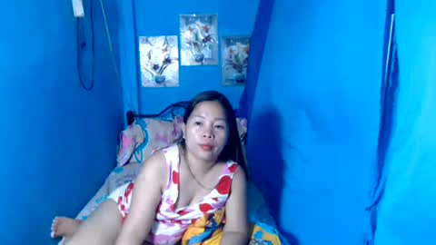 lady_in_bed69 online show from May 21, 11:23 pm
