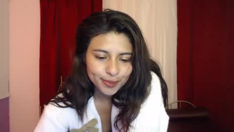 Snapshot of lady_isabella_ chatting on July 28, 4:39 pm Lady Isabella online show from July 28, 4:39 pm