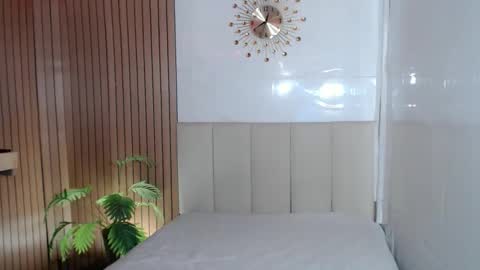 Snapshot of lady_jedyy chatting on December 5, 2:20 am online show from December 5, 2:20 am