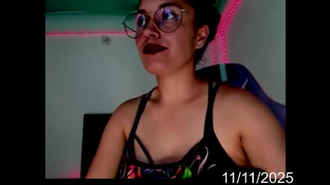 Snapshot of lady_jhana chatting on November 11, 4:40 pm Jhana online show from November 11, 4:40 pm