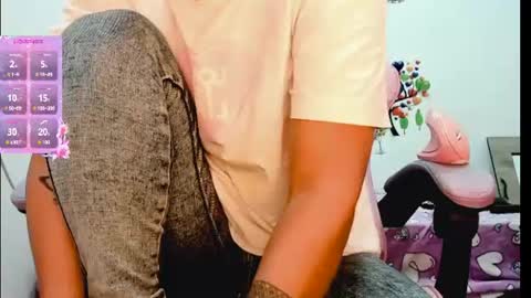 Snapshot of lady_jhana chatting on July 9, 11:58 am Jhana online show from July 9, 11:58 am