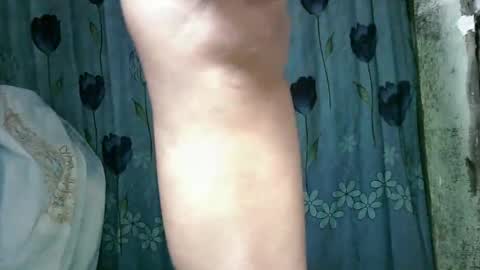 Snapshot of lady_love063 chatting on January 13, 9:53 pm lady_love063 online show from January 13, 9:53 pm