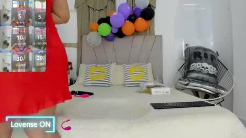 lady_miss___ online show from October 26, 1:50 pm