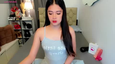 lady_moriseth online show from December 21, 12:31 am