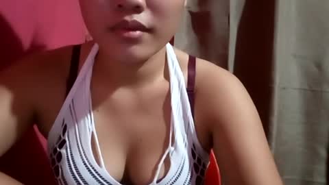 Snapshot of lady_rose19 chatting on July 24, 9:18 am kitty online show from July 24, 9:18 am
