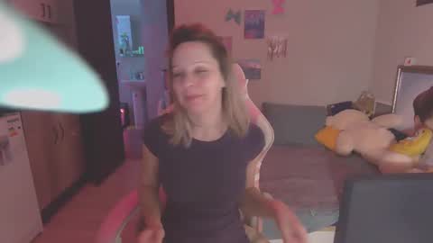 lady_smile69 online show from March 3, 2:58 am