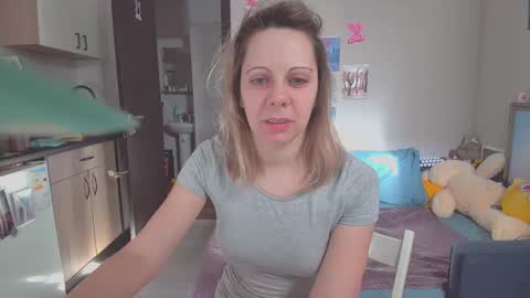 lady_smile69 online show from March 5, 7:16 am