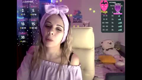 lady_smile69 online show from February 13, 9:11 pm