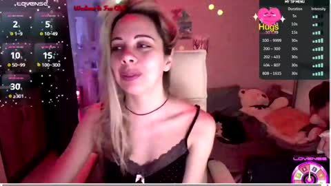 Snapshot of lady_smile69 chatting on April 17, 2:25 am lady_smile69 online show from April 17, 2:25 am