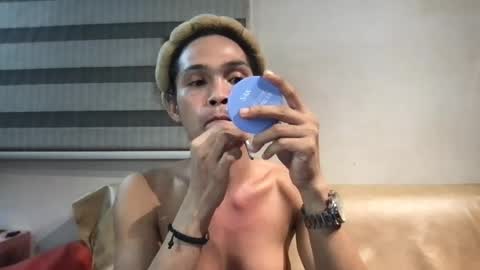 M MMY online show from July 23, 3:43 pm