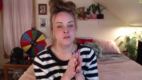 Snapshot of ladyboyhomemaker chatting on February 14, 4:58 am ladyboyhomemaker online show from February 14, 4:58 am