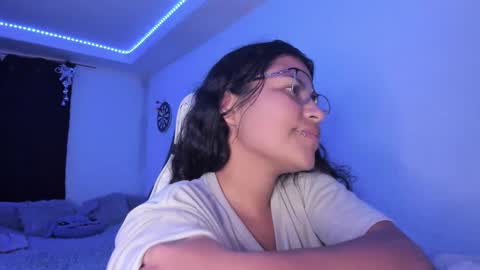Snapshot of ladybrown_16 chatting on December 8, 7:47 am Lady online show from December 8, 7:47 am