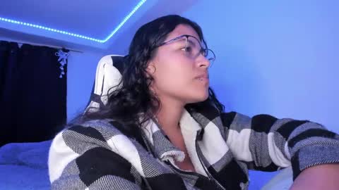 Snapshot of ladybrown_16 chatting on December 21, 2:19 am Lady online show from December 21, 2:19 am