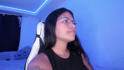 Snapshot of ladybrown_16 chatting on January 15, 2:49 am Lady online show from January 15, 2:49 am