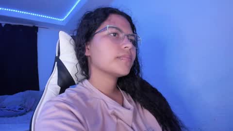 Snapshot of ladybrown_16 chatting on February 20, 3:56 am Lady online show from February 20, 3:56 am