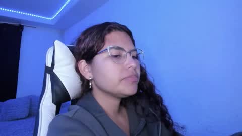 Snapshot of ladybrown_16 chatting on October 8, 2:42 am Lady online show from October 8, 2:42 am